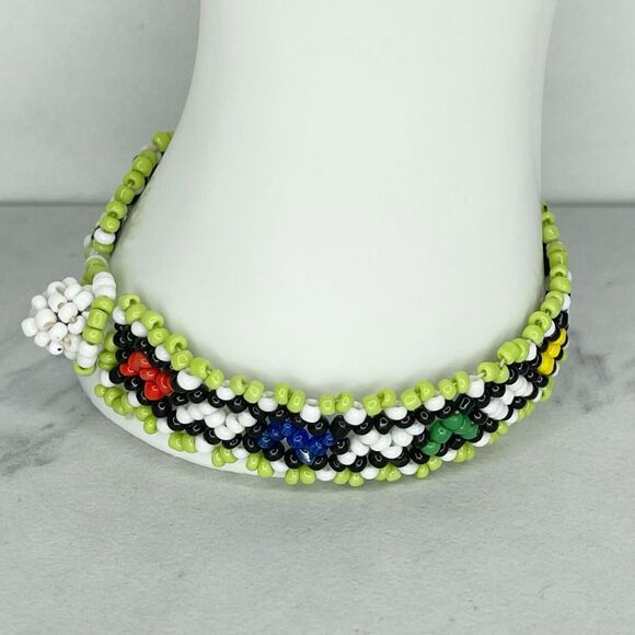 Colorful Beaded Toggle Close Bracelet Green White Yellow Red Orange Black - Picture 5 of 8